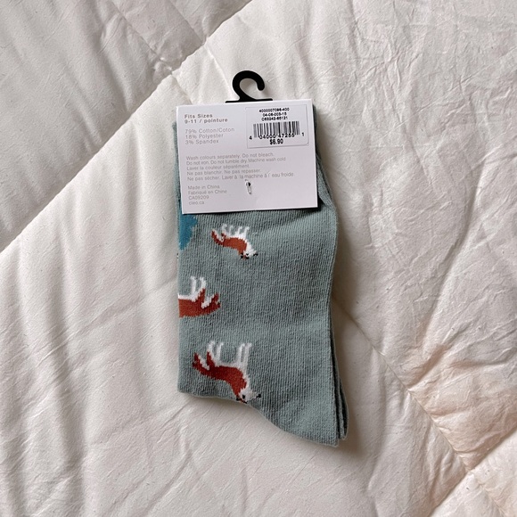 Cleo Printed Crew Socks - Picture 2 of 3